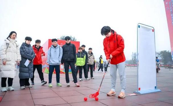 多的资金支