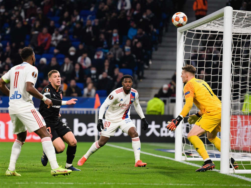 季转会窗口 季转会窗口